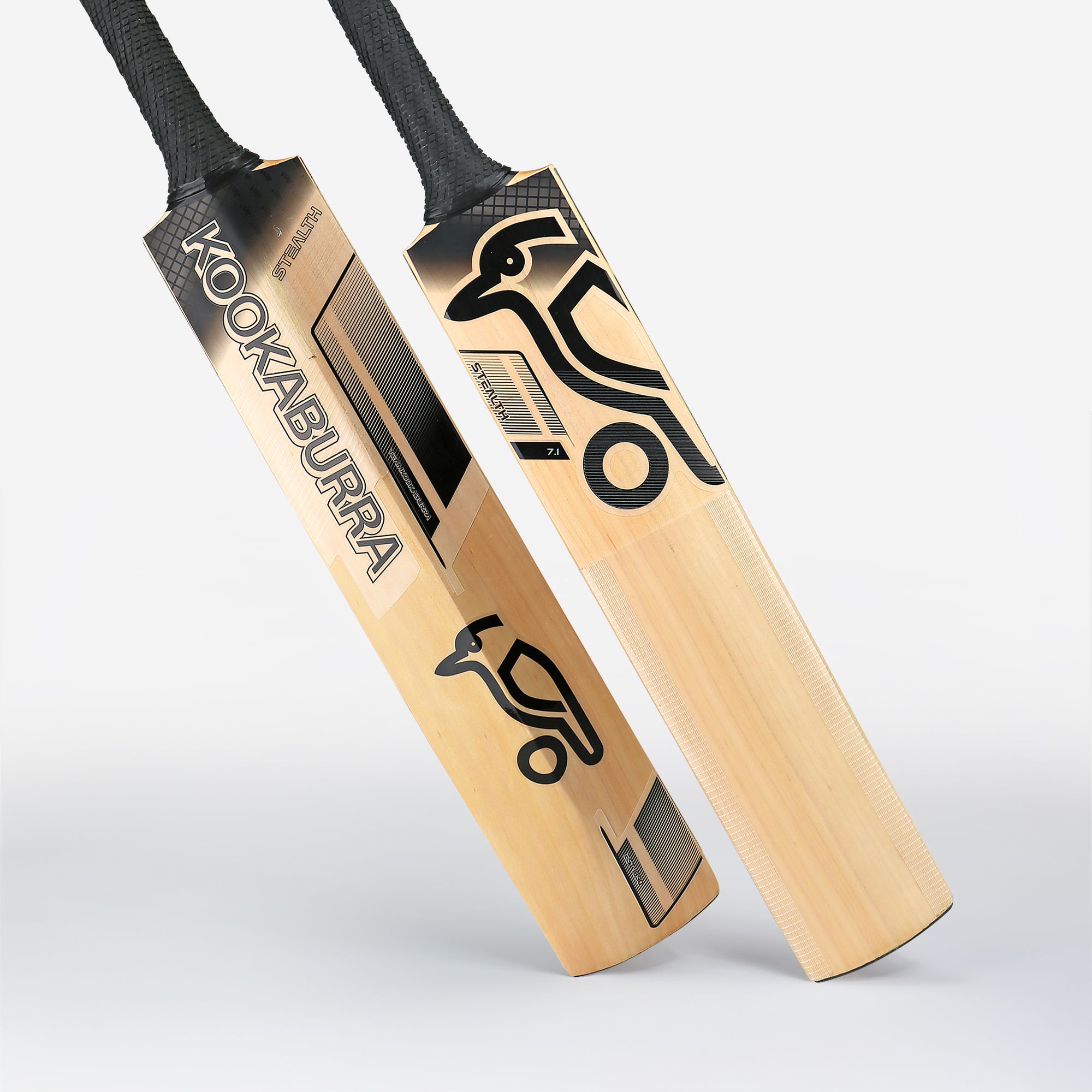 Kookaburra Stealth 7.1 Junior Cricket Bat