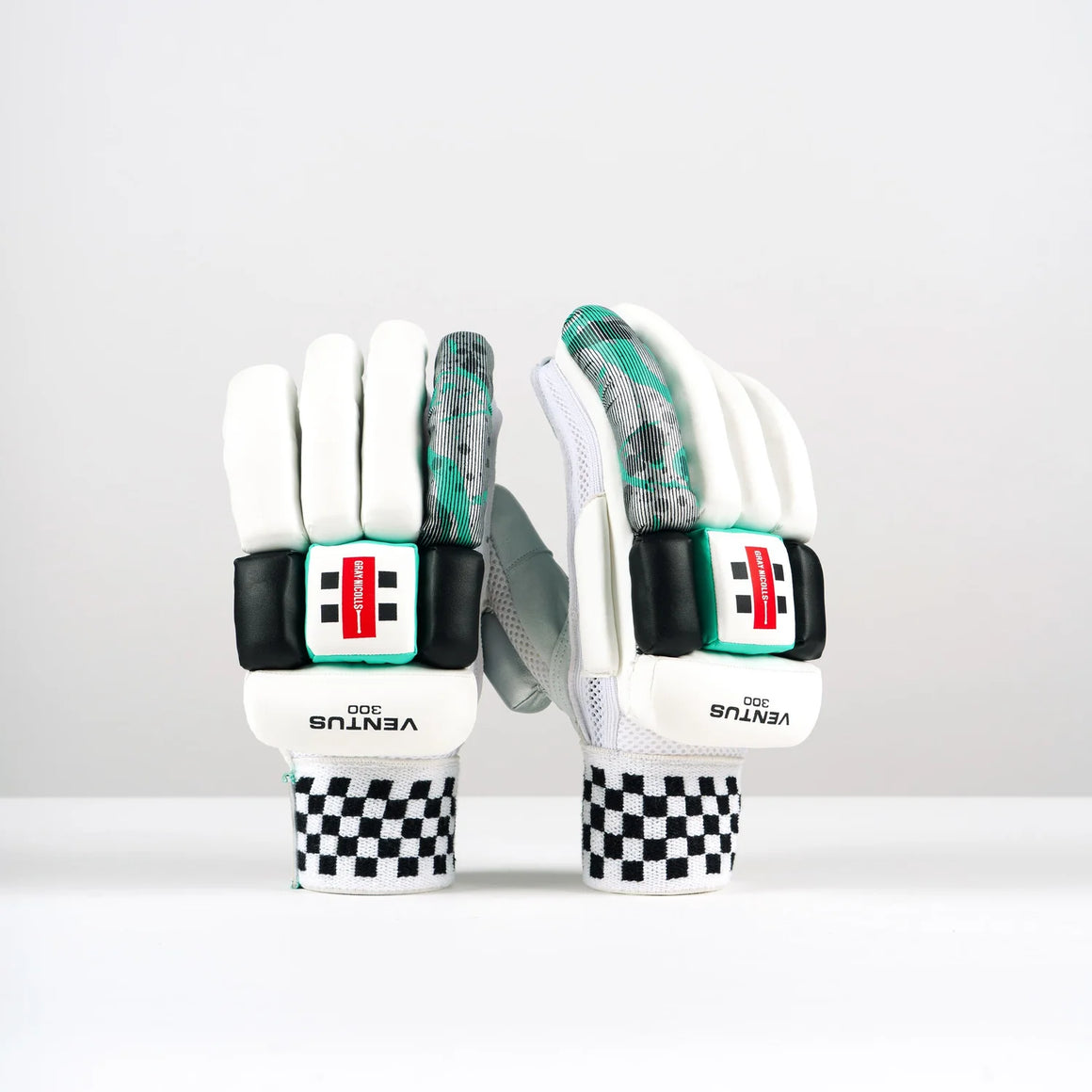 Gray Nicolls Ventus 1.0 300 LH Junior Batting Gloves